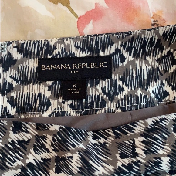 π» Banana Republic Mini skirt - Picture 8 of 10